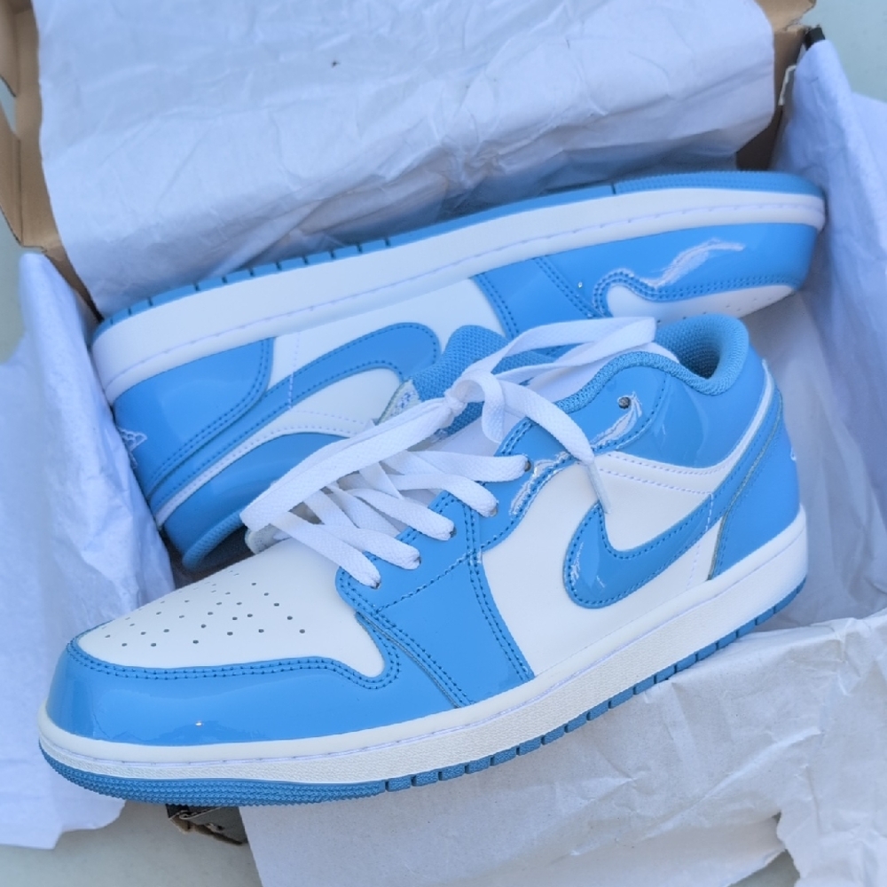 Nike Air Jordan 1 Low SpecialEdition - Patent UNC - Men Size 10.5 (FZ2138-114 )